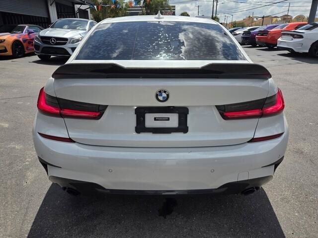 Used 2021 BMW 330i Sedan w/ M Sport Package RWD image 22