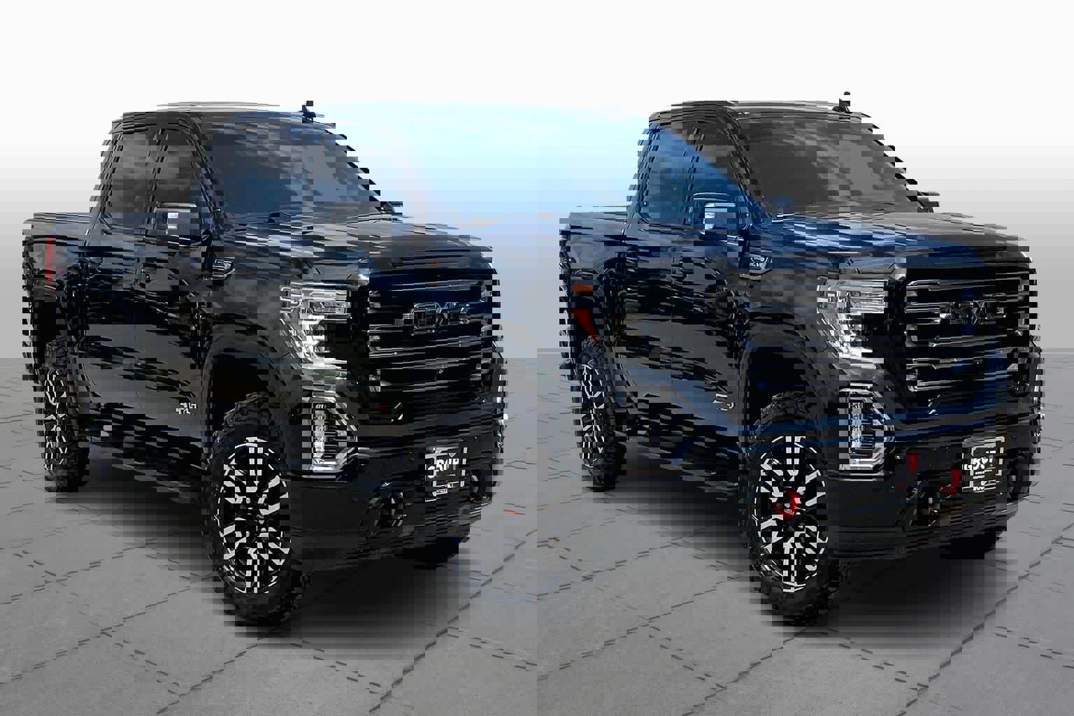 Used 2019 GMC Sierra 1500 AT4 w/ AT4 Premium Package image 3