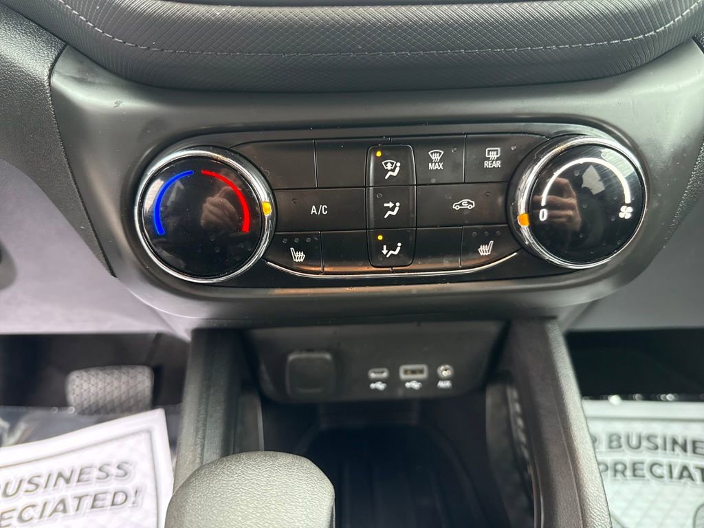 Used 2021 Chevrolet TrailBlazer LT w/ Driver Confidence Package image 29