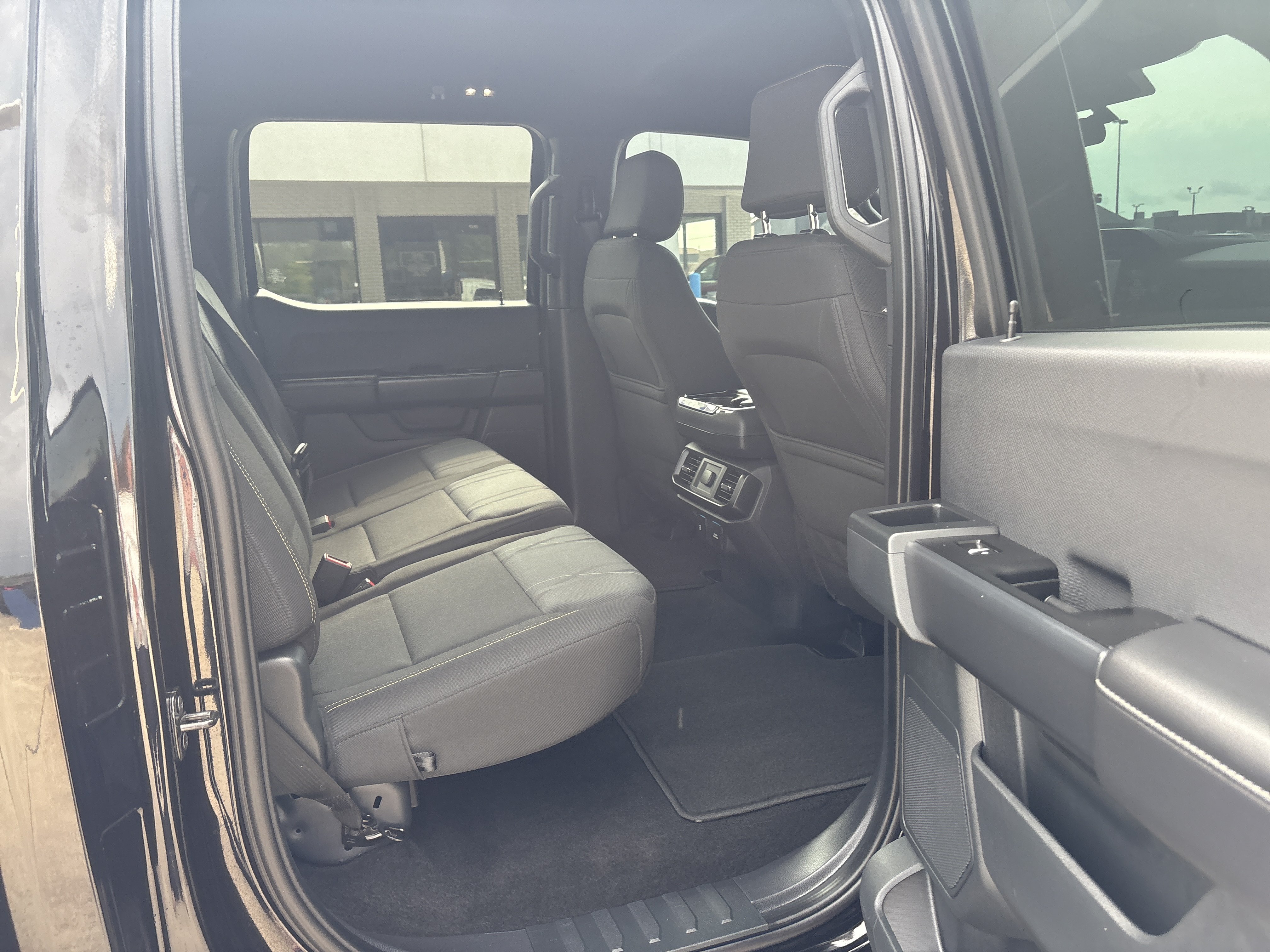 Used 2025 Ford F150 STX w/ STX Black Appearance Package RWD image 7
