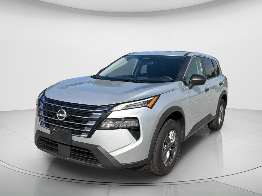 Used 2024 Nissan Rogue S AWD/4WD image 1