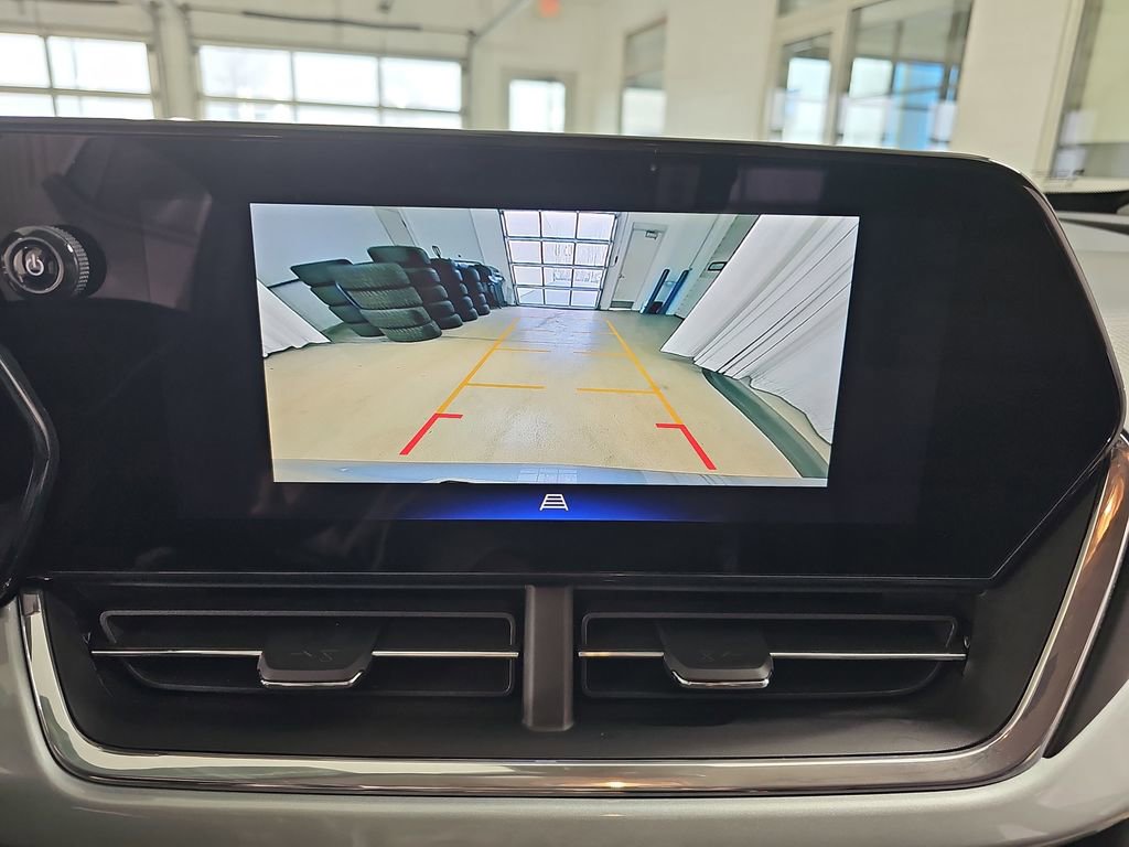 Certified 2024 Chevrolet Trax LT w/ Driver Confidence Package image 27