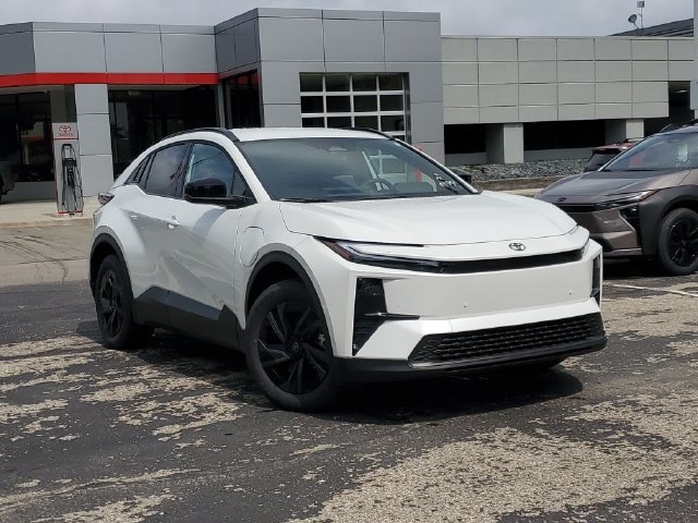New 2026 Toyota C-HR AWD/4WD image 32