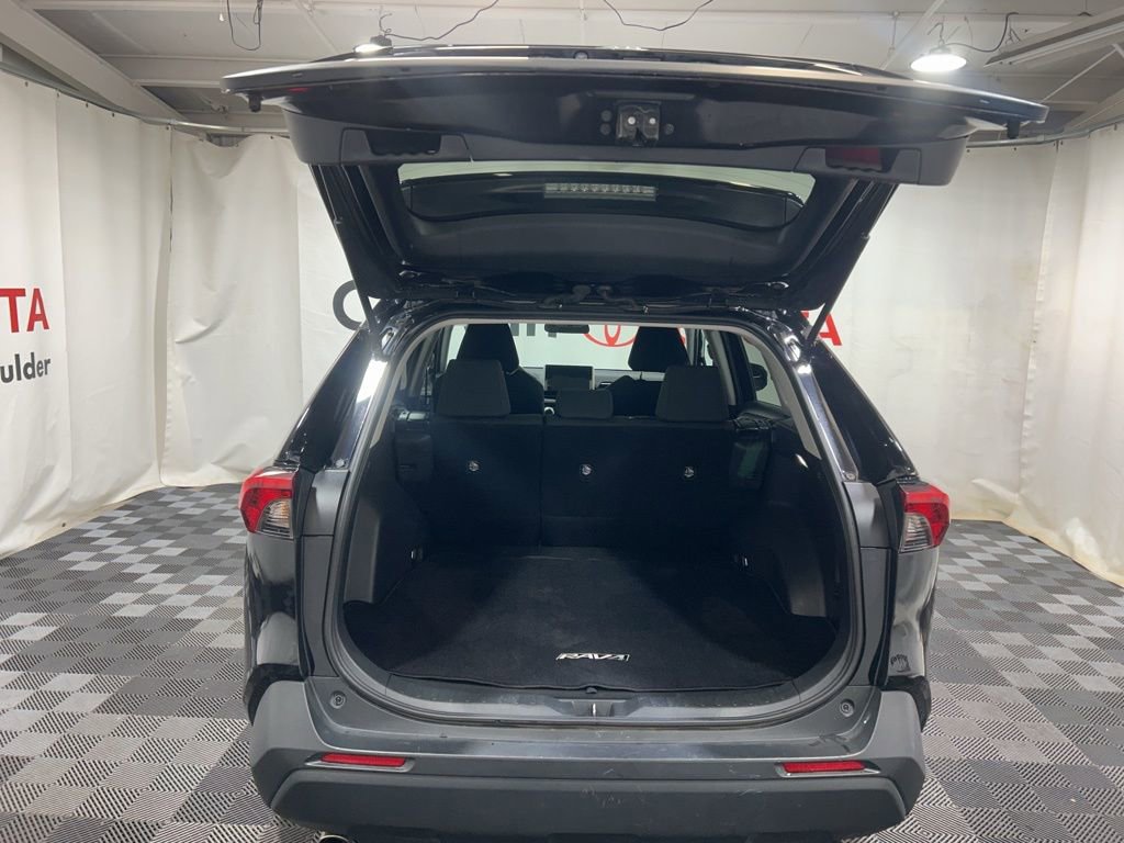 Used 2023 Toyota RAV4 LE image 17
