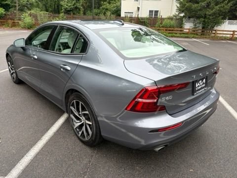 Used 2020 Volvo S60 T6 Momentum AWD/4WD image 4