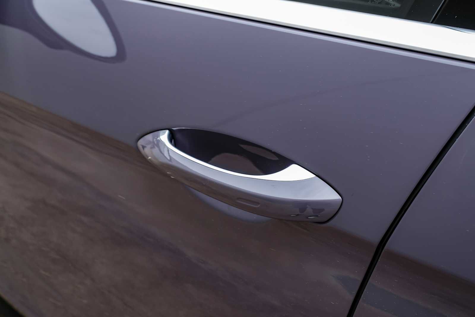 Used 2024 Porsche Panamera RWD image 40