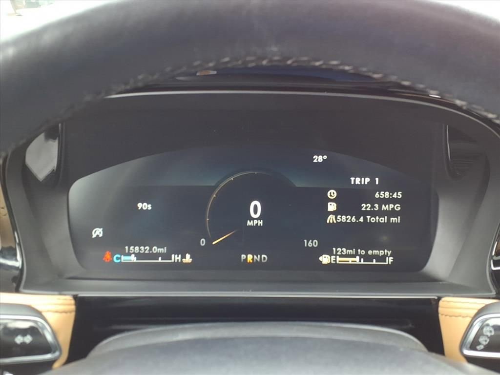 Certified 2022 Lincoln Corsair Reserve w/ Elements Package image 25