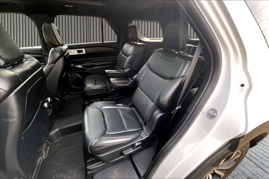 Used 2020 Ford Explorer ST w/ Premium Technology Package image 27