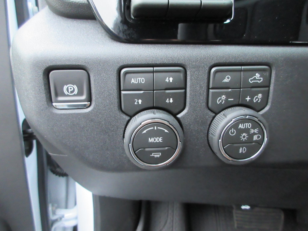 New 2026 Chevrolet Silverado 3500 High Country w/ High Country Premium Package AWD/4WD image 27