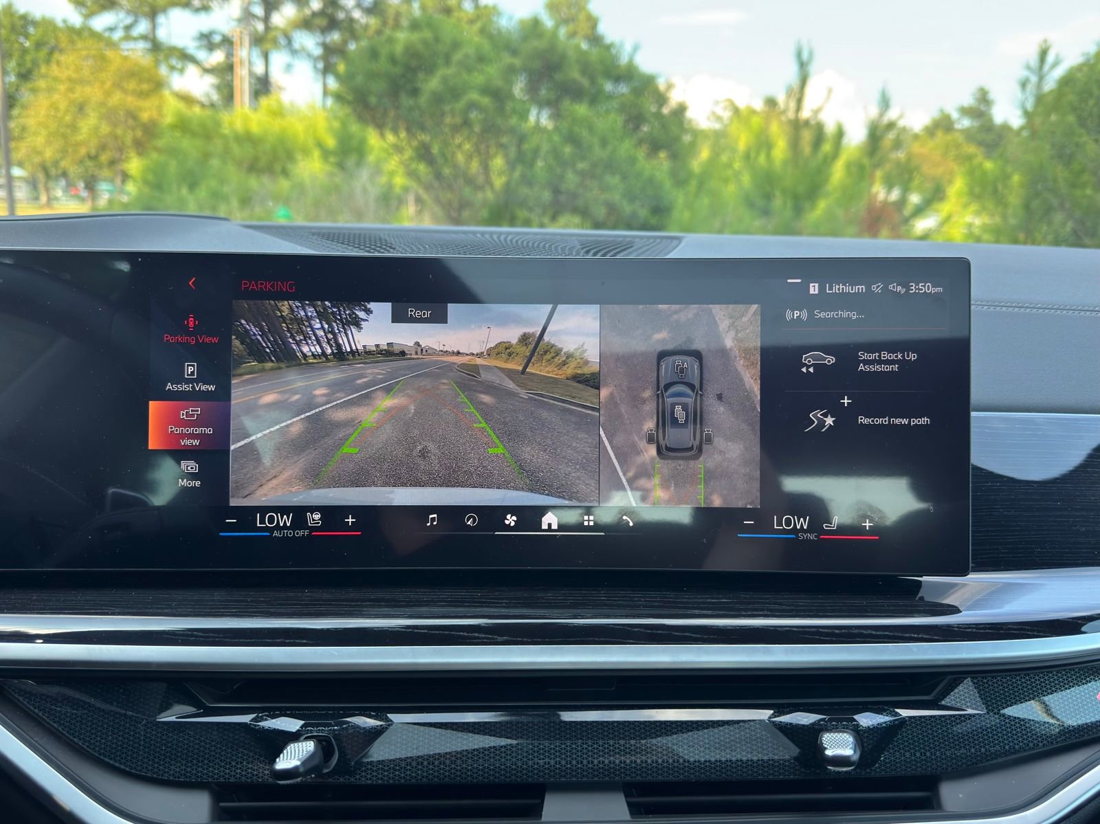 Used 2026 BMW X5 xDrive40i w/ M Sport Package image 4