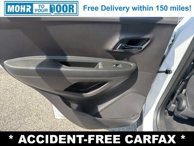 Used 2018 Chevrolet Trax LS image 29