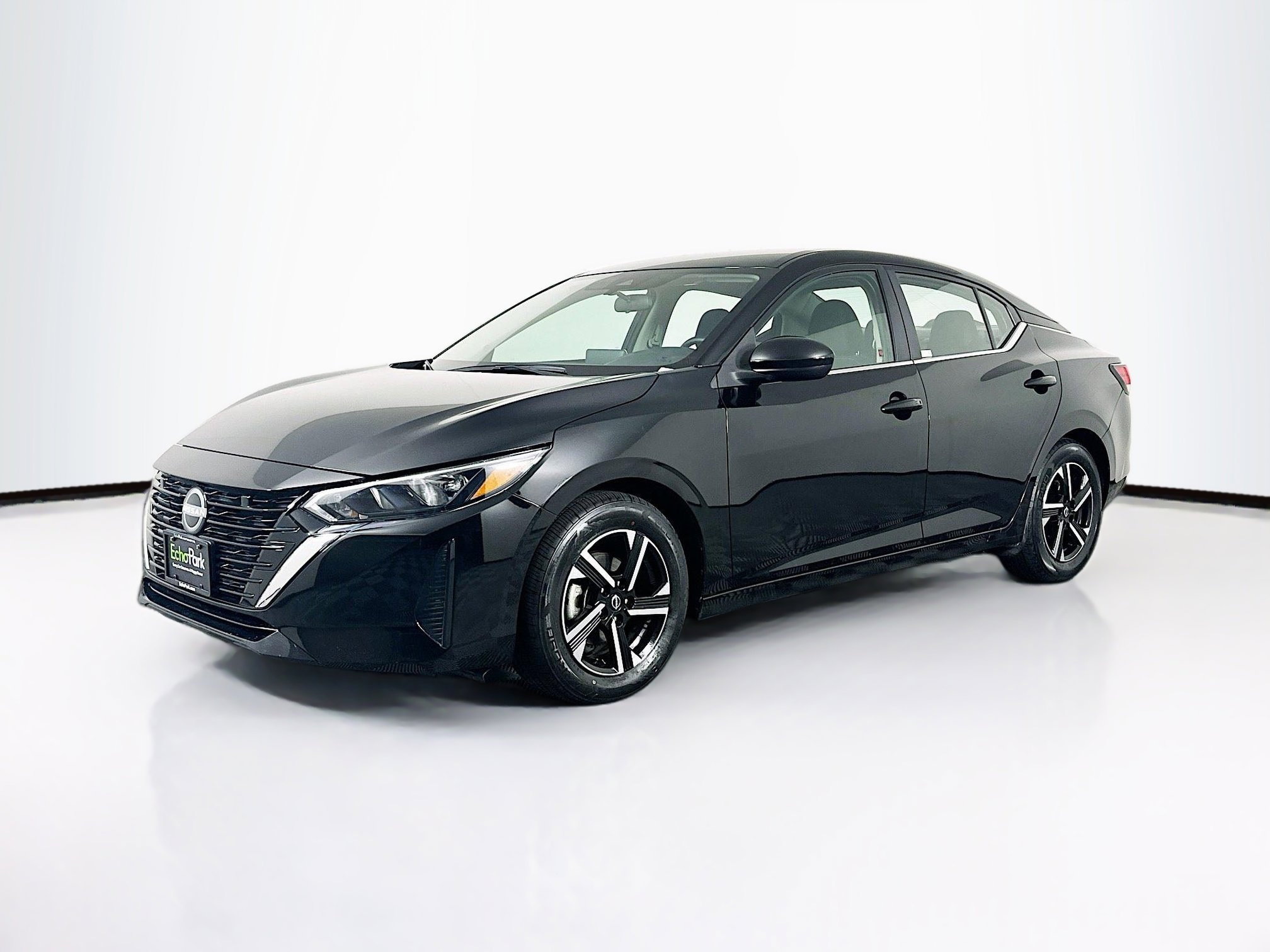 Used 2024 Nissan Sentra SV image 3