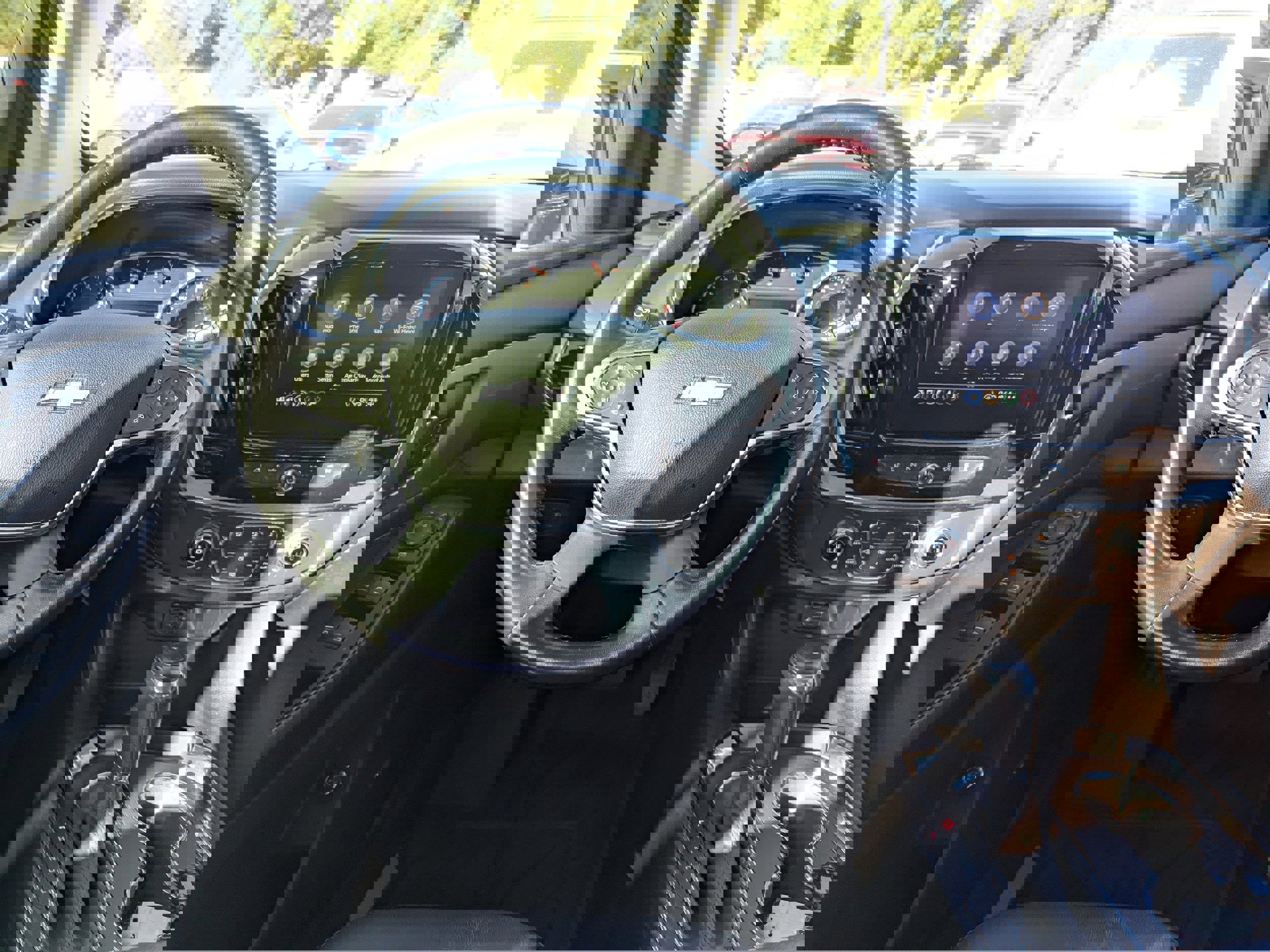 Used 2020 Chevrolet Traverse LT w/ LT Premium Package image 12