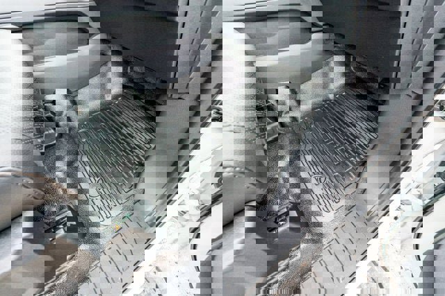 New 2026 Ford F250 Lariat w/ Black Appearance Package image 23