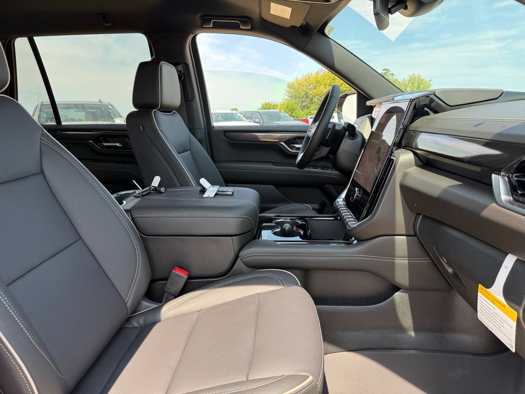 New 2026 GMC Yukon Elevation w/ LPO, Floor Liner Package AWD/4WD image 43