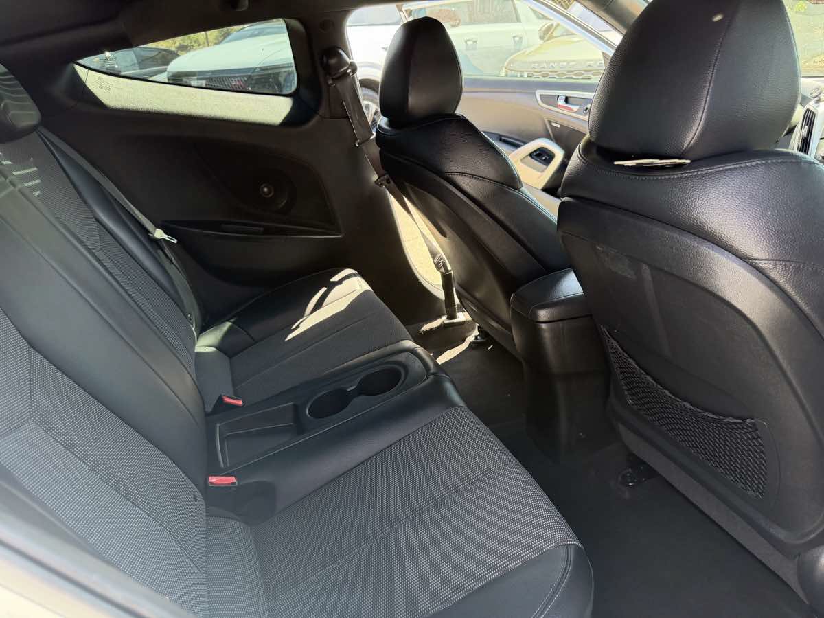 Used 2016 Hyundai Veloster w/ Option Group 02 FWD image 24
