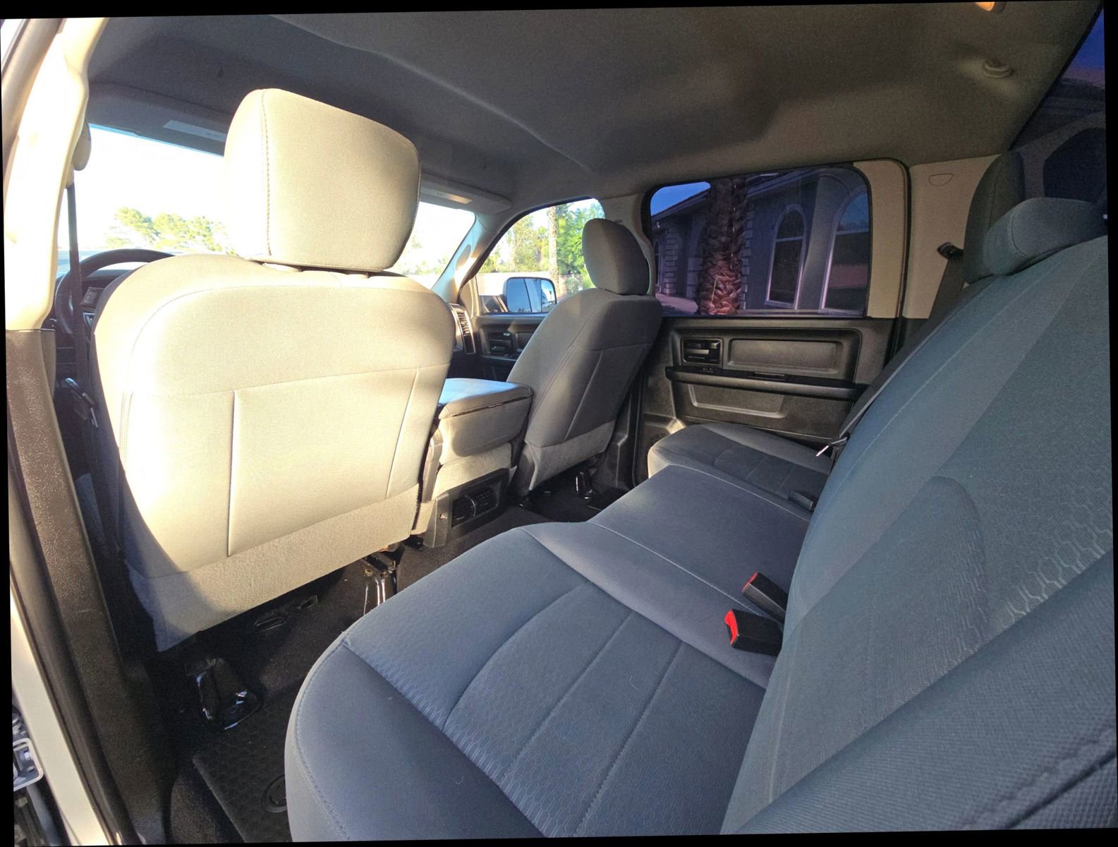 Used 2018 RAM 2500 Tradesman w/ Chrome Appearance Group AWD/4WD image 17