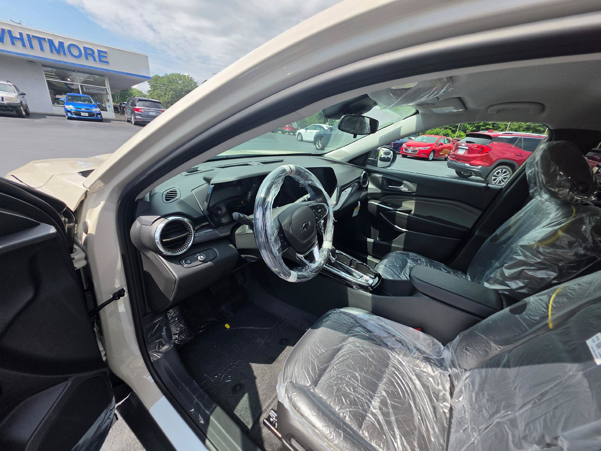 New 2026 Chevrolet Trax ACTIV w/ Driver Confidence Package FWD image 7