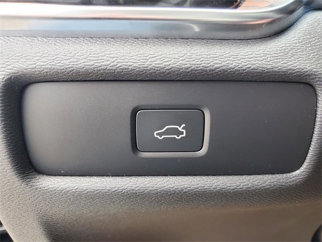 New 2026 Volvo V60 B5 Cross Country Plus w/ Protection Package Premier image 16