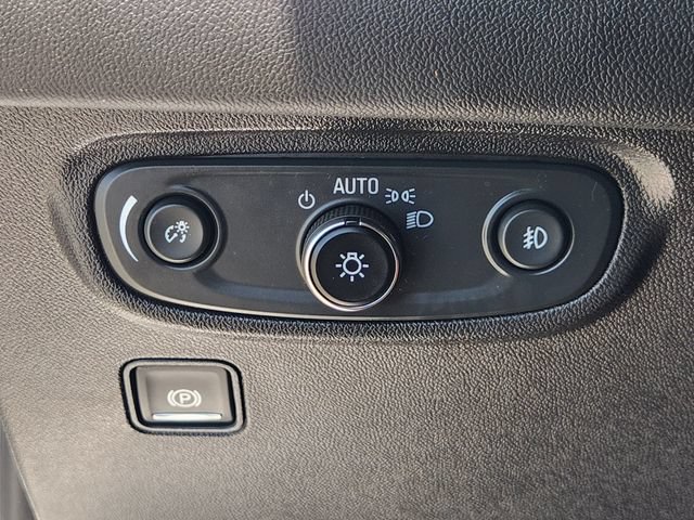 Used 2023 GMC Terrain SLT w/ Infotainment Package II FWD image 20