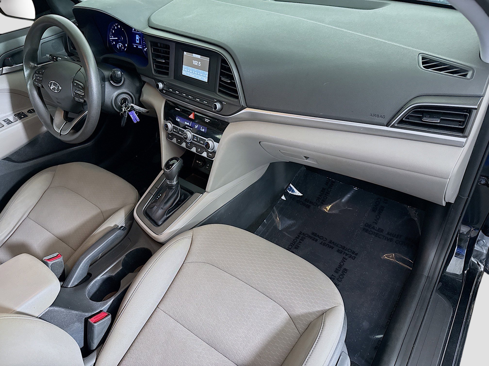 Used 2020 Hyundai Elantra SE FWD image 29