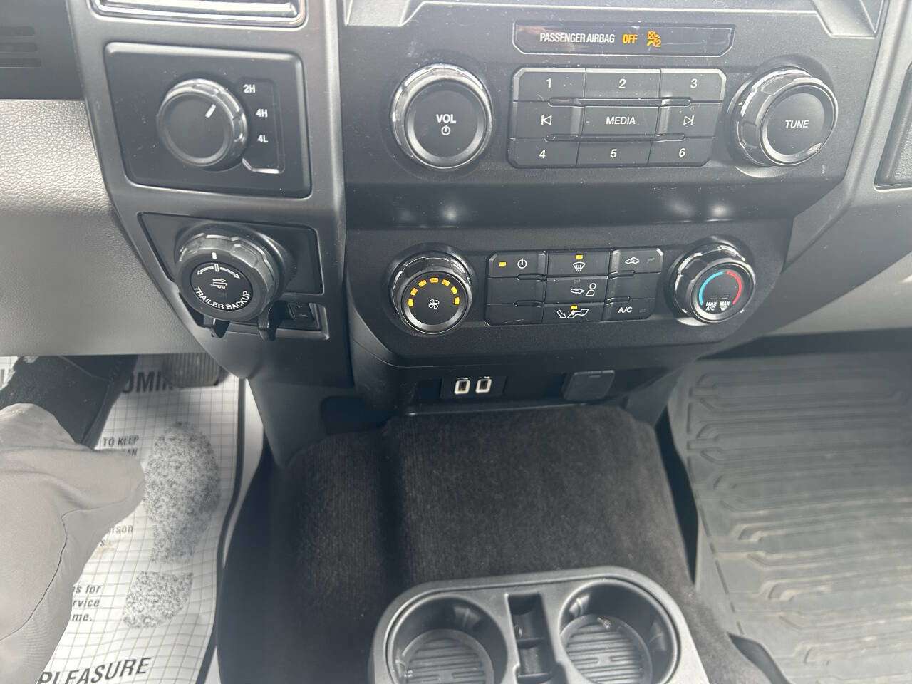 Used 2019 Ford F150 XLT w/ Trailer Tow Package image 19