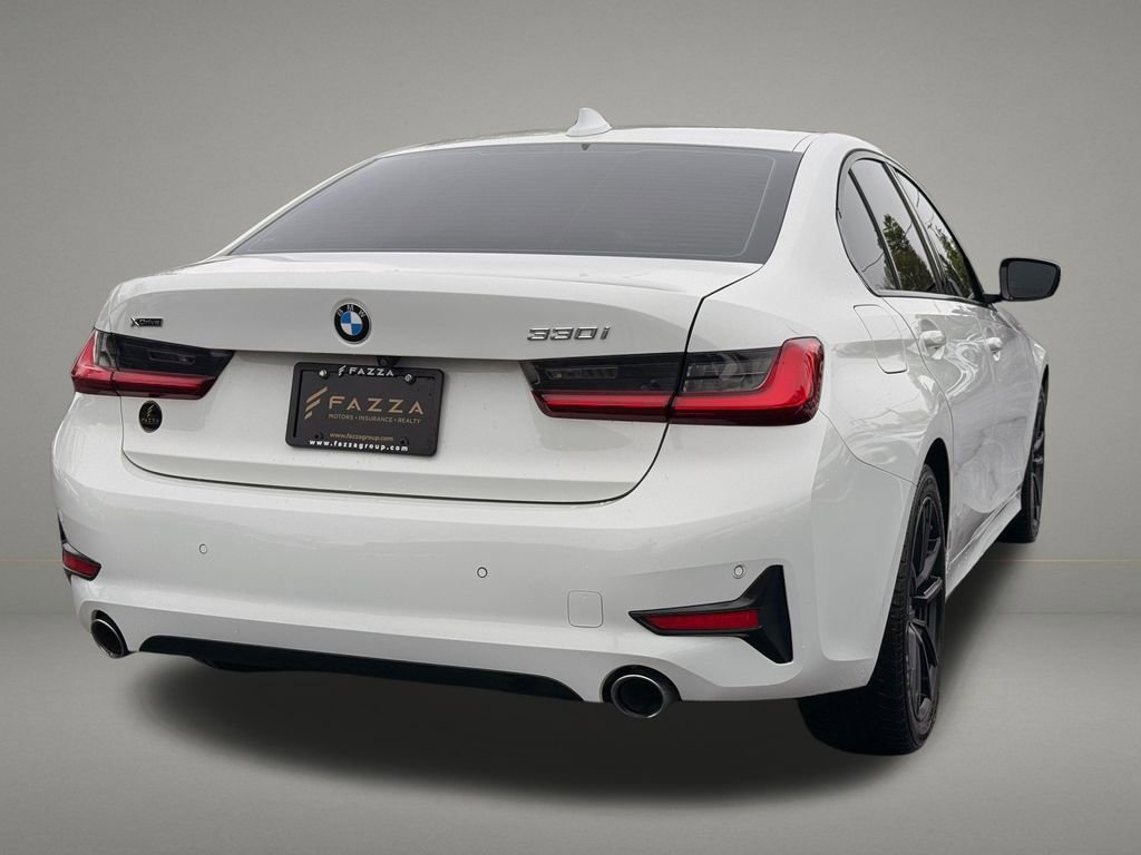 Used 2020 BMW 330i xDrive Sedan w/ Convenience Package AWD/4WD image 5