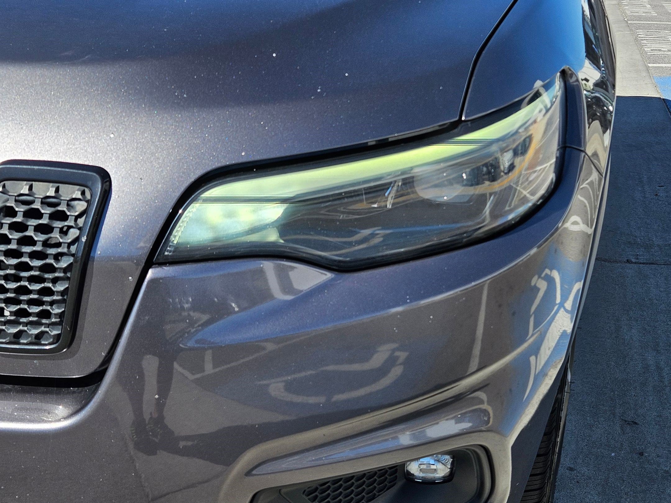 Used 2020 Jeep Cherokee Latitude Plus w/ Cold Weather Group AWD/4WD image 12