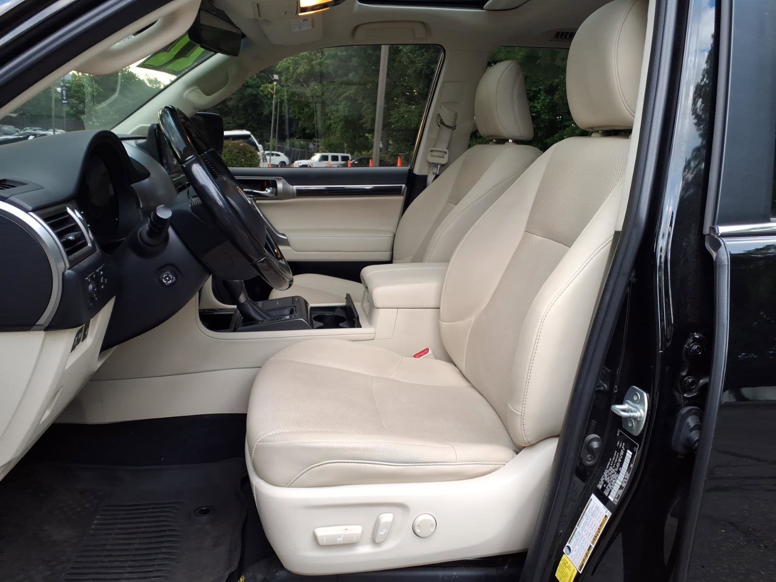 Certified 2022 Lexus GX 460 Premium w/ Premium Plus Package AWD/4WD image 14