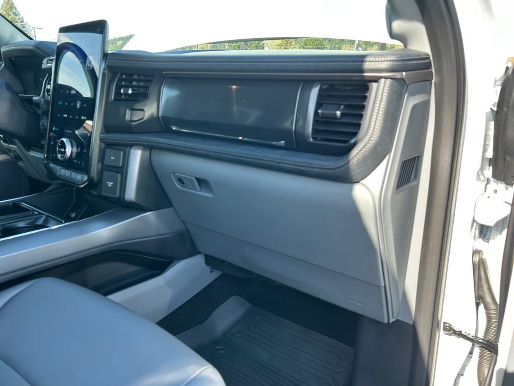 Used 2025 Ford F150 Lightning Flash AWD/4WD image 27