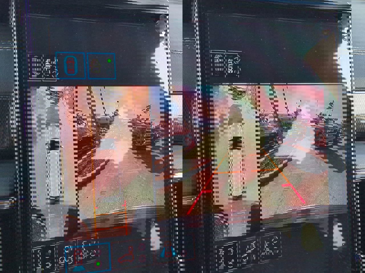 New 2026 GMC Yukon Elevation image 16