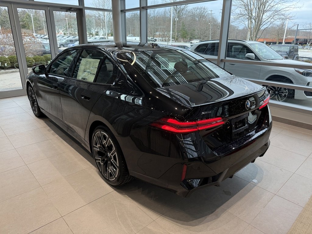 New 2026 BMW 530i xDrive w/ M Sport Package image 4