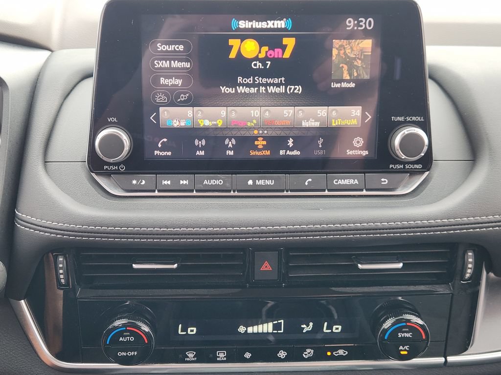 Used 2022 Nissan Rogue SV FWD image 12