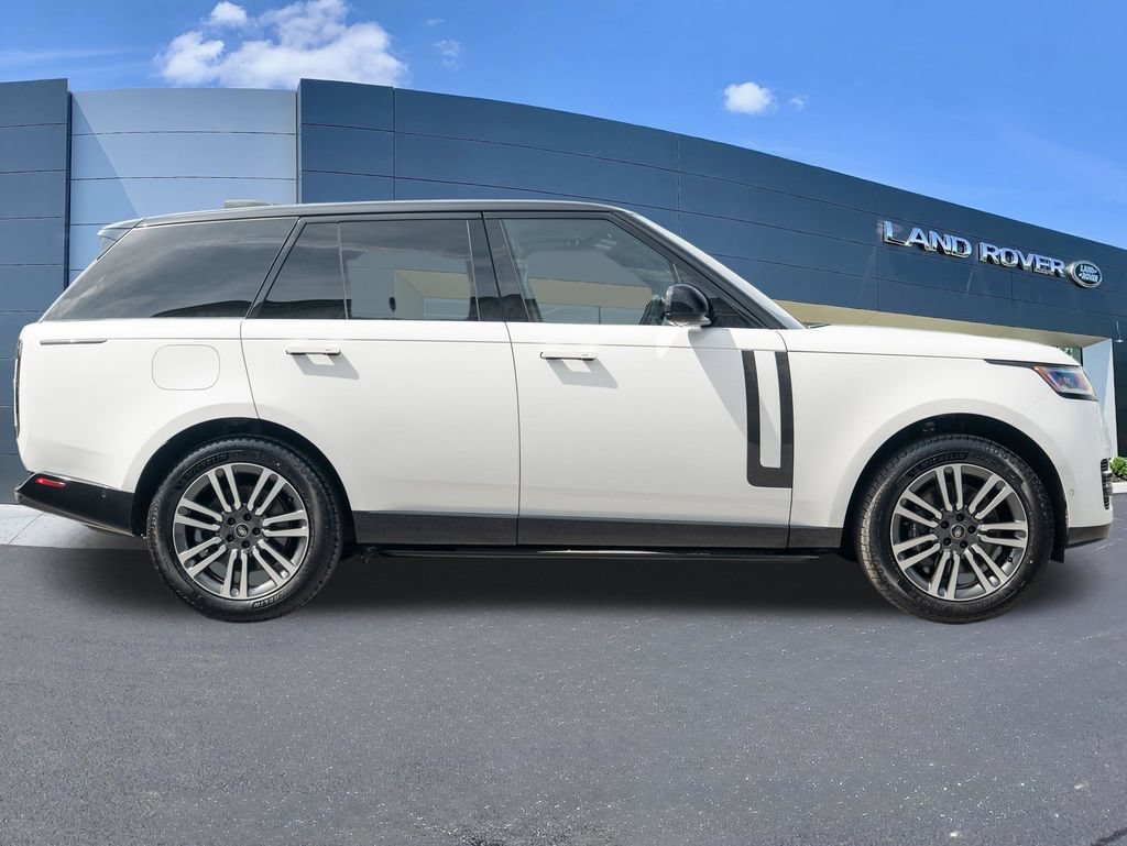 Used 2023 Land Rover Range Rover SE AWD/4WD image 8
