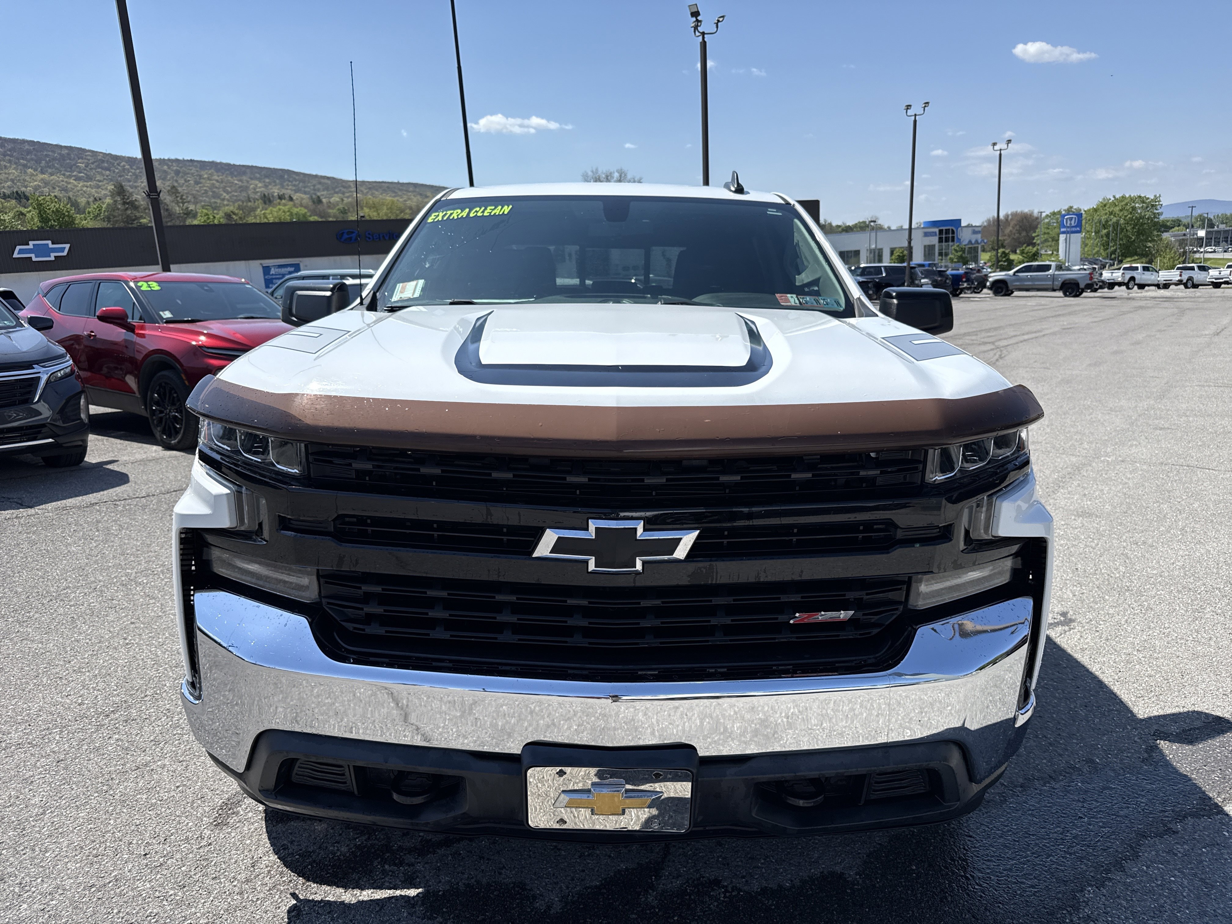 Used 2019 Chevrolet Silverado 1500 LT w/ All-Star Edition AWD/4WD image 8