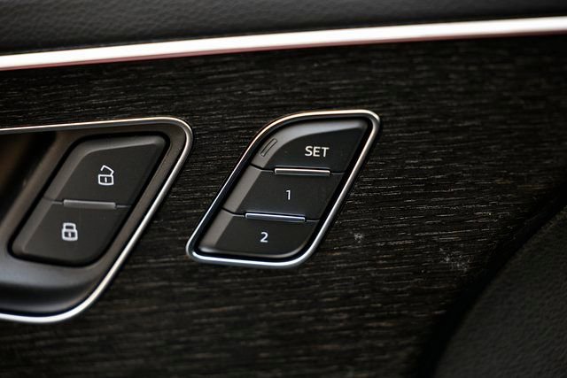 New 2026 Audi Q7 3.0T Premium Plus image 17