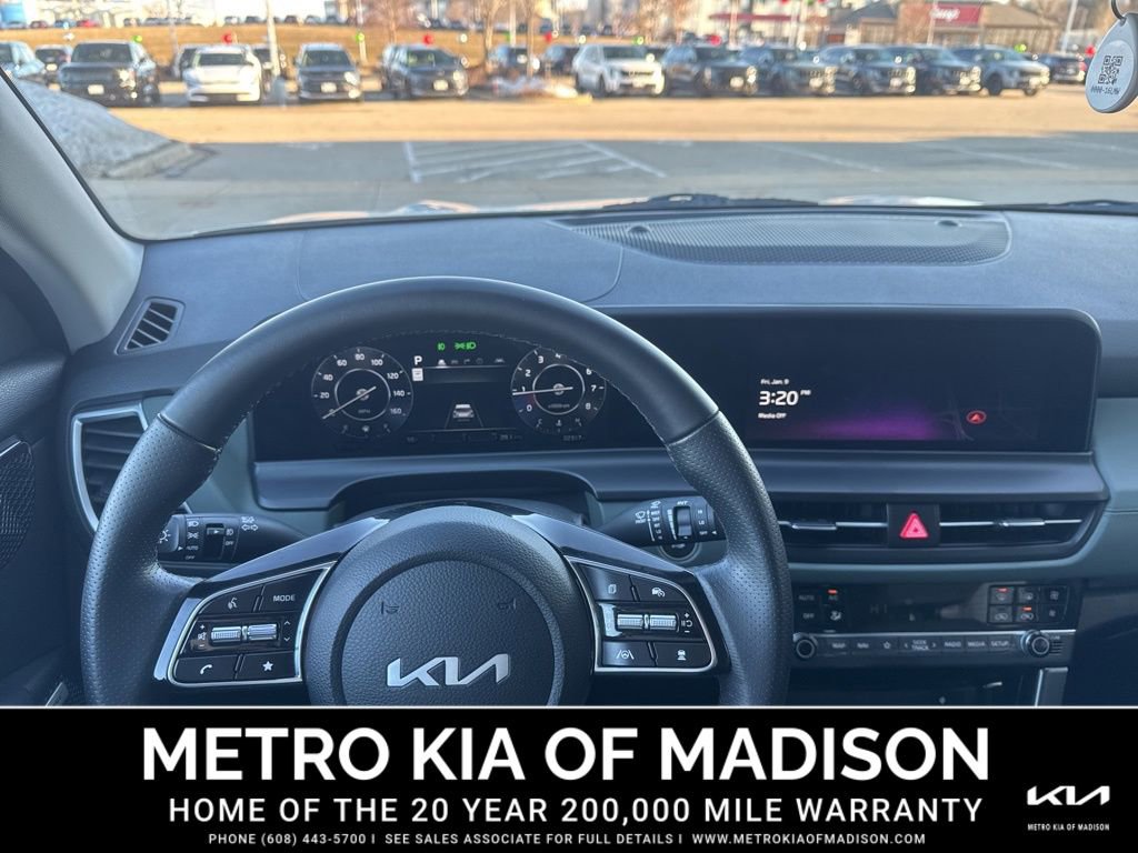 Used 2024 Kia Seltos SX w/ SX Sunroof Package image 17