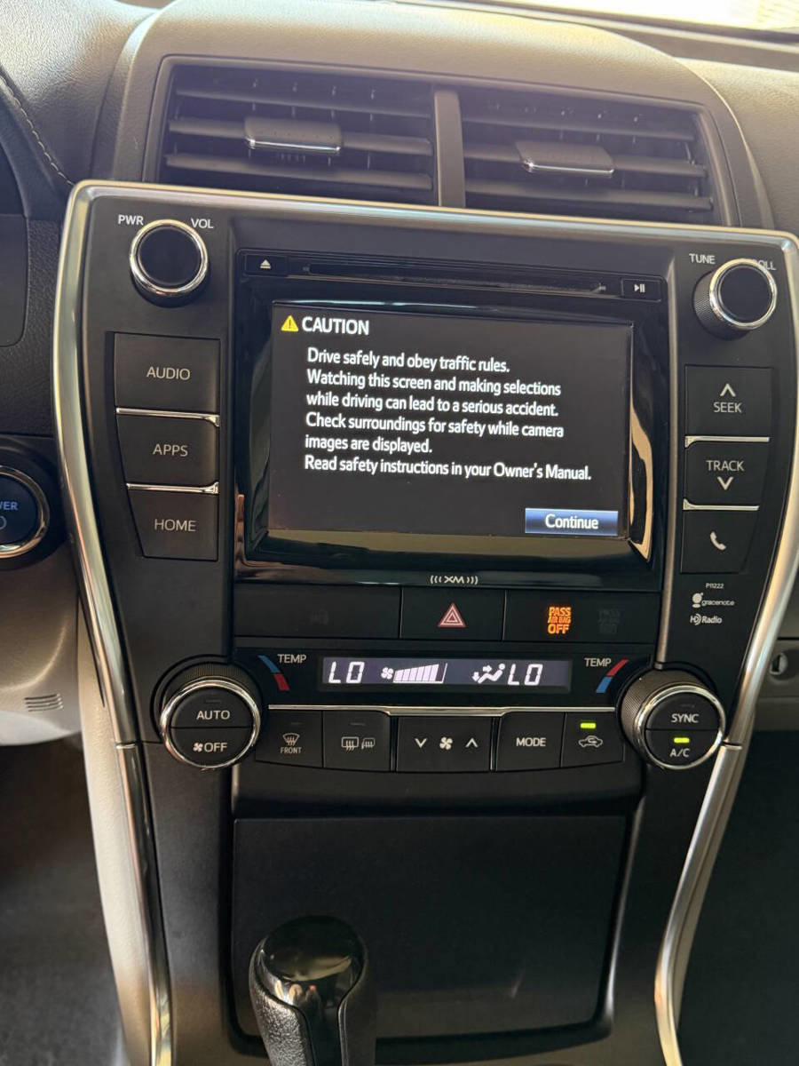 Used 2017 Toyota Camry XLE image 13