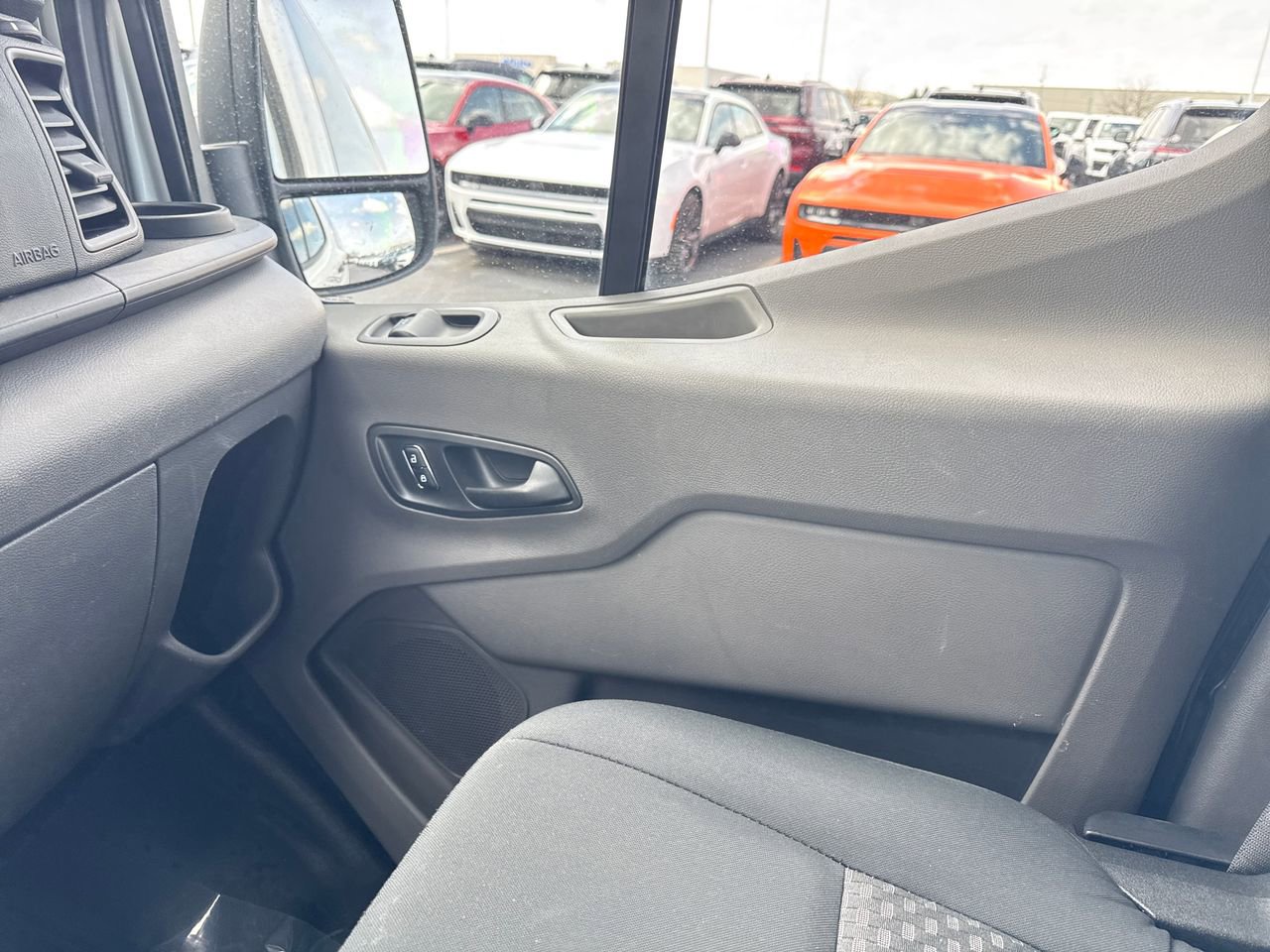 Used 2024 Ford Transit 250 Low Roof AWD w/ Exterior Upgrade Package image 21