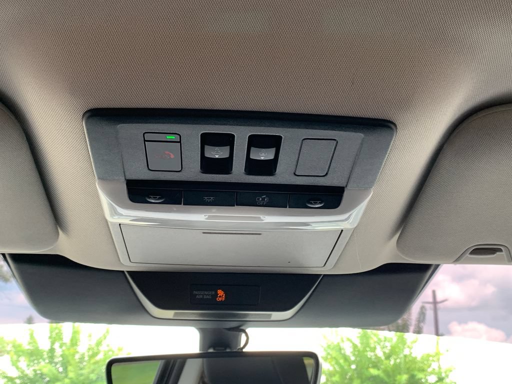 Used 2025 Nissan Pathfinder Platinum AWD/4WD image 20