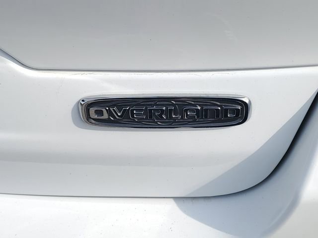 Used 2023 Jeep Grand Cherokee Overland w/ Luxury Tech Group IV image 7