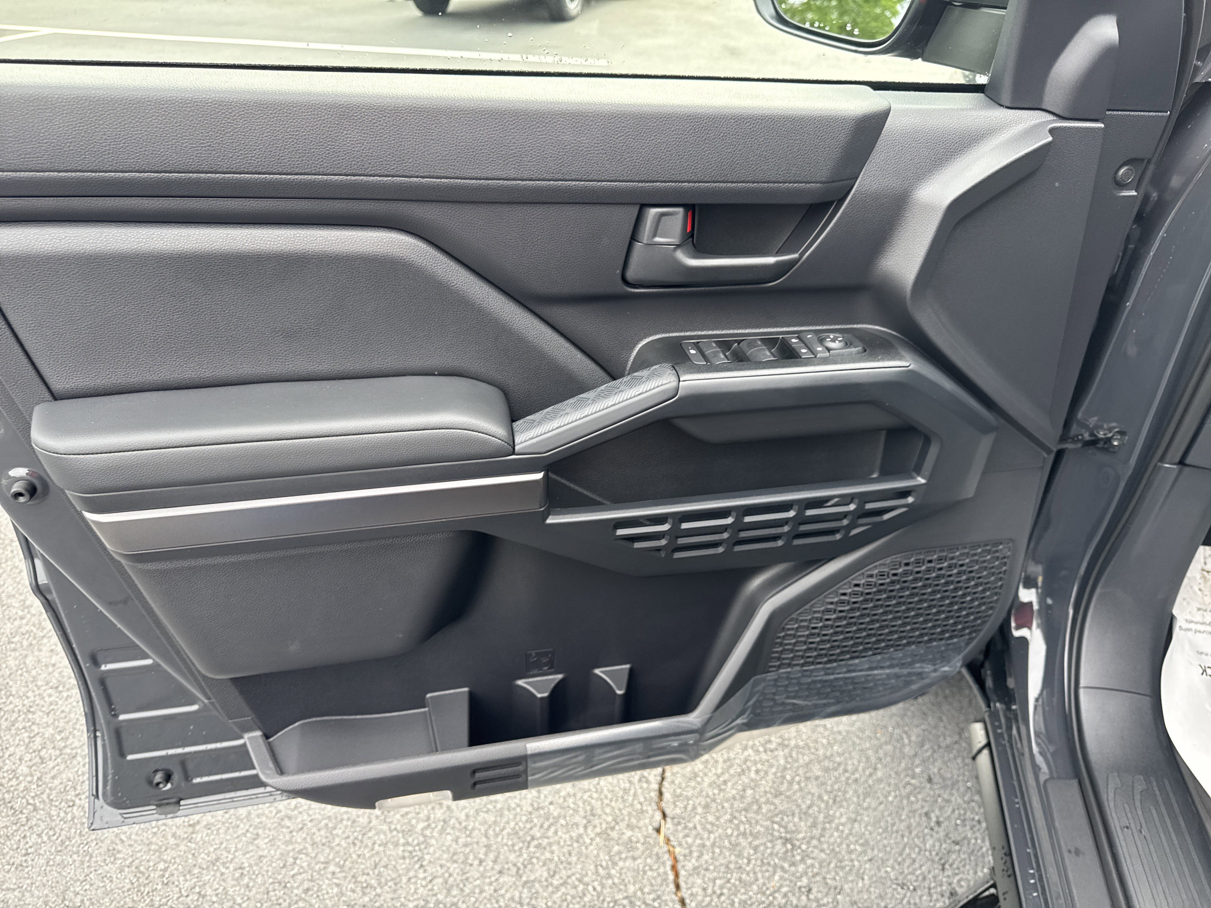 New 2026 Toyota 4Runner SR5 AWD/4WD image 22