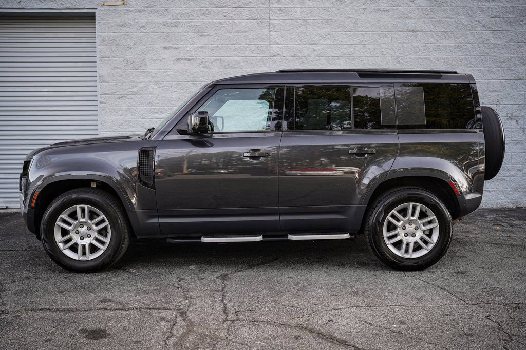 Used 2025 Land Rover Defender 110 S AWD/4WD image 9