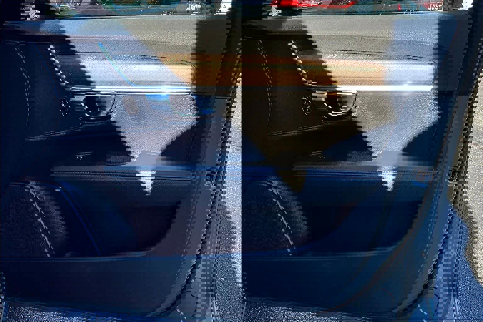 Used 2019 Volvo V90 T5 Cross Country w/ Protection Package Premier image 22