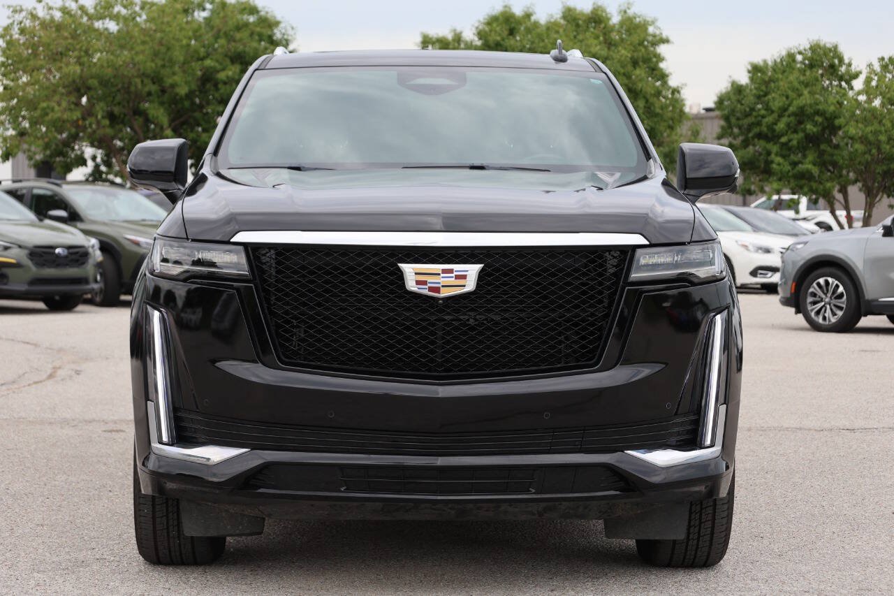 Used 2023 Cadillac Escalade ESV Premium Luxury AWD/4WD image 5