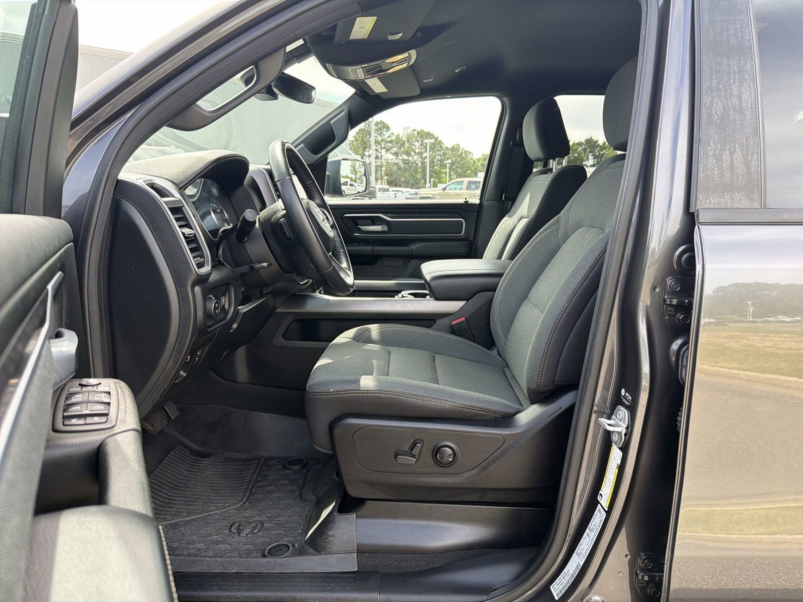 Used 2022 RAM 1500 Big Horn image 16