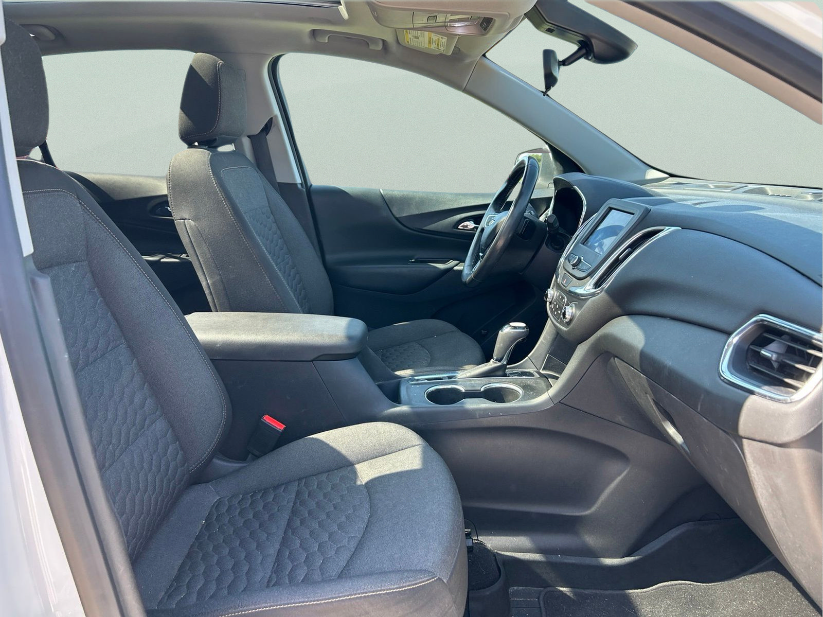Used 2020 Chevrolet Equinox LT AWD/4WD image 12