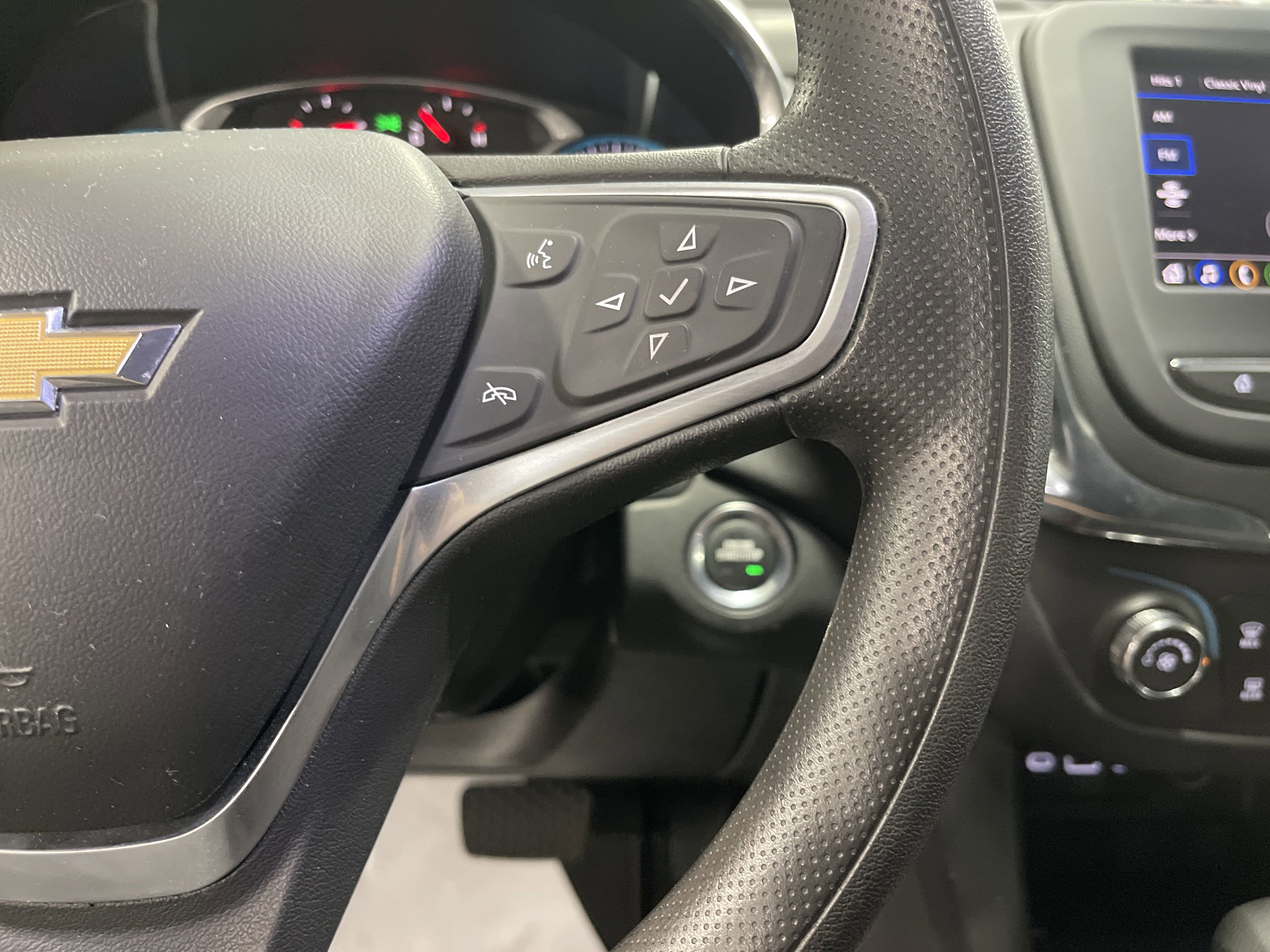 Used 2022 Chevrolet Equinox LT image 18