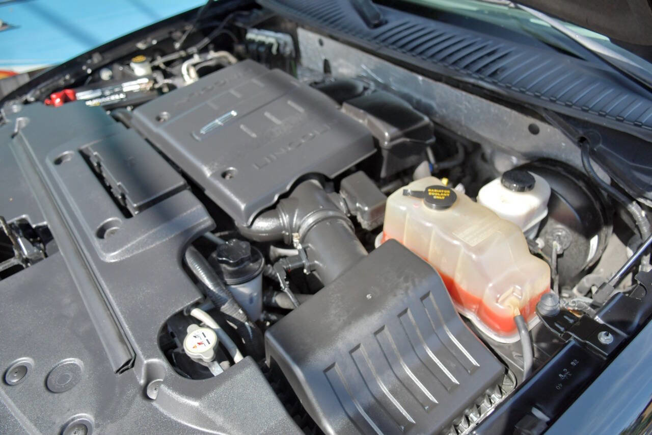 Used 2009 Lincoln Navigator L Base 4x2 4dr SUV image 25