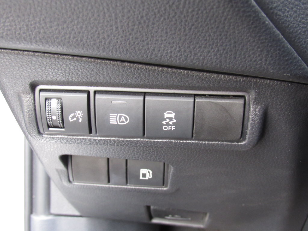 Certified 2025 Toyota Corolla Cross AWD Hybrid w/ Moonroof Package image 30